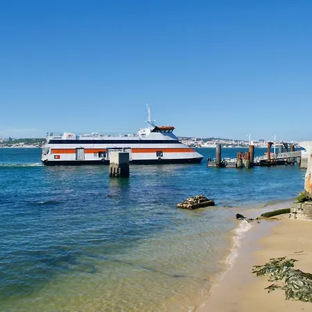 Dom wakacyjny Fisherman's House - A Boat Ride From Lisbon Trafaria